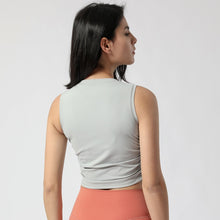 Load image into Gallery viewer, Kiss Me Crop Tank