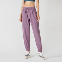Load image into Gallery viewer, Trisky Straight Trouser
